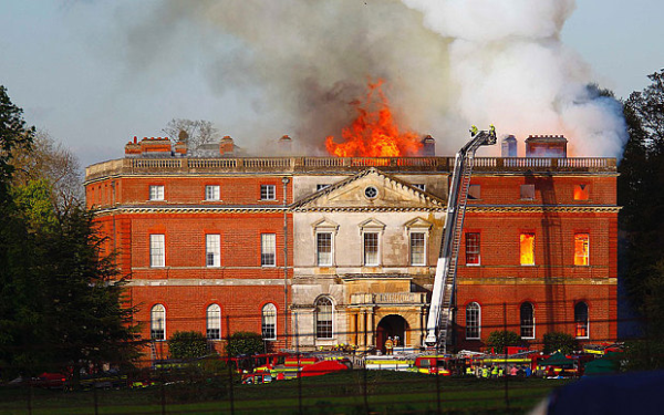 Clandon Park fire resized 600