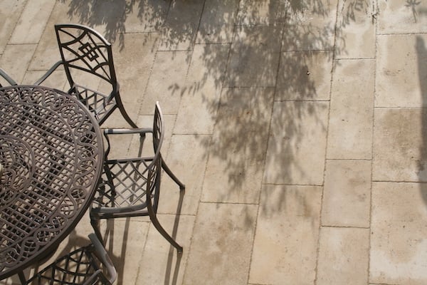 ampilly hammered brushed patio french limestone