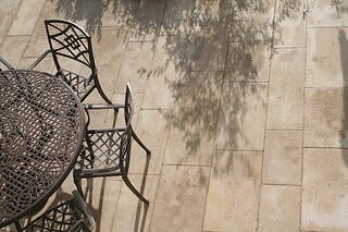 Random length sizes - Ampilly French limestone on a patio